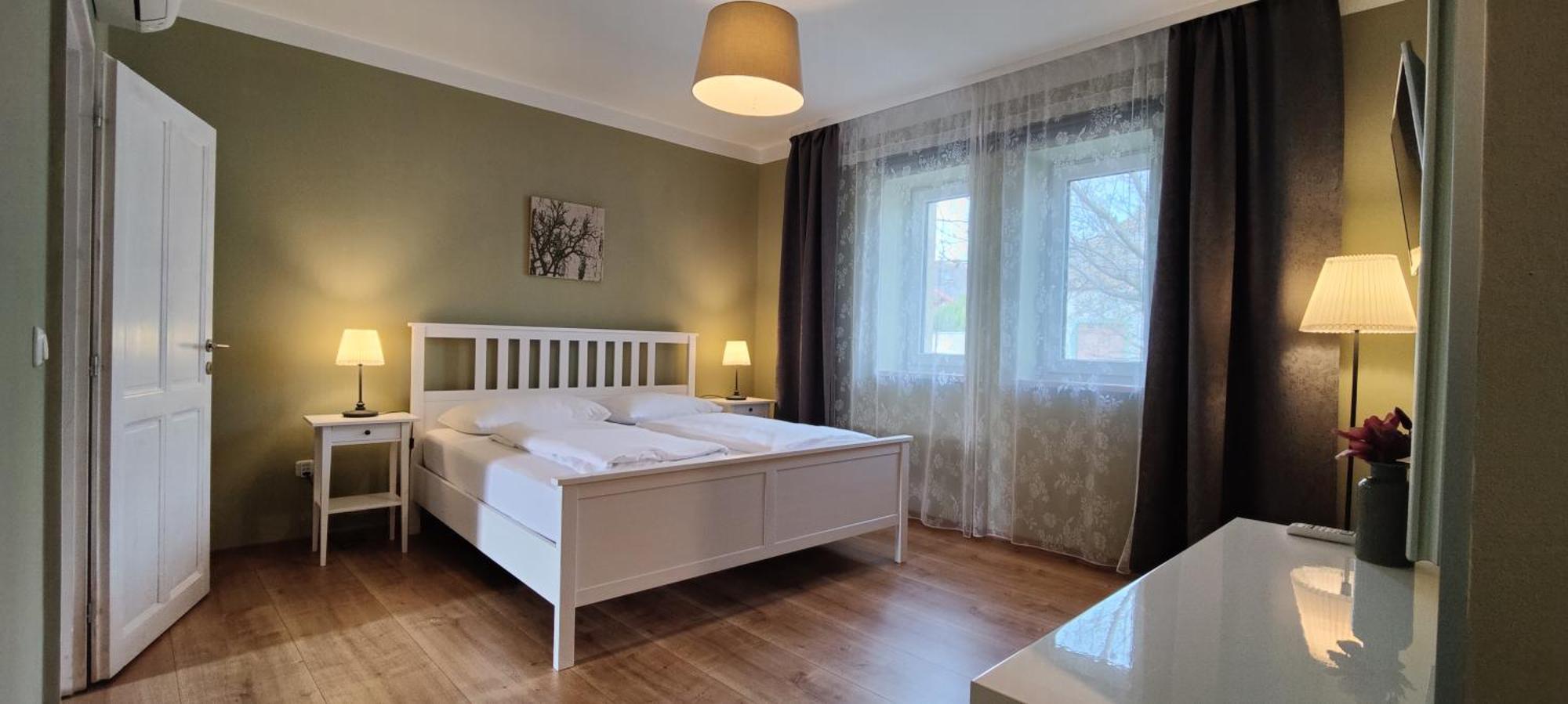 Sabines Apartments Ferienwohnungen Frauenkirchen Bagian luar foto