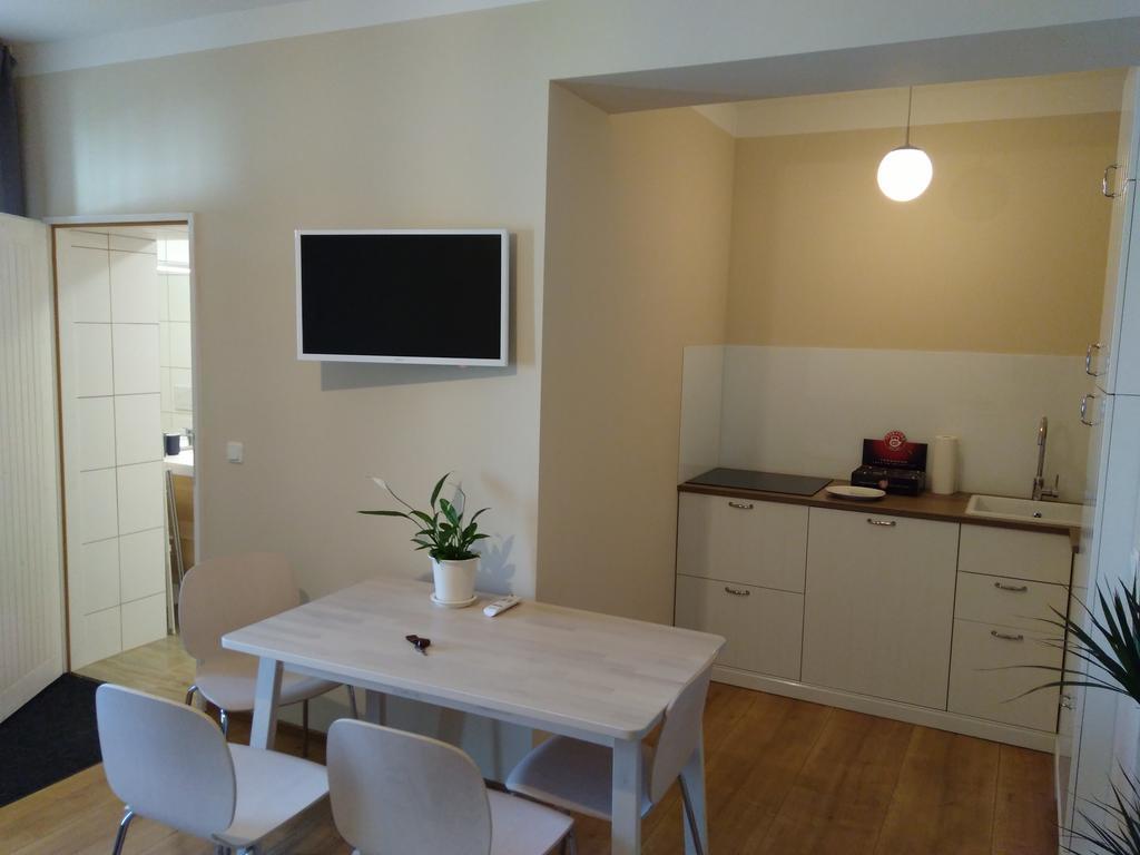 Sabines Apartments Ferienwohnungen Frauenkirchen Bagian luar foto